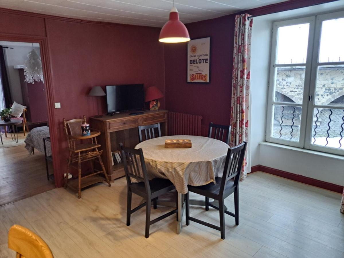Charmant Appartement Au Coeur Des Volcans D Auvergne ミュラ エクステリア 写真