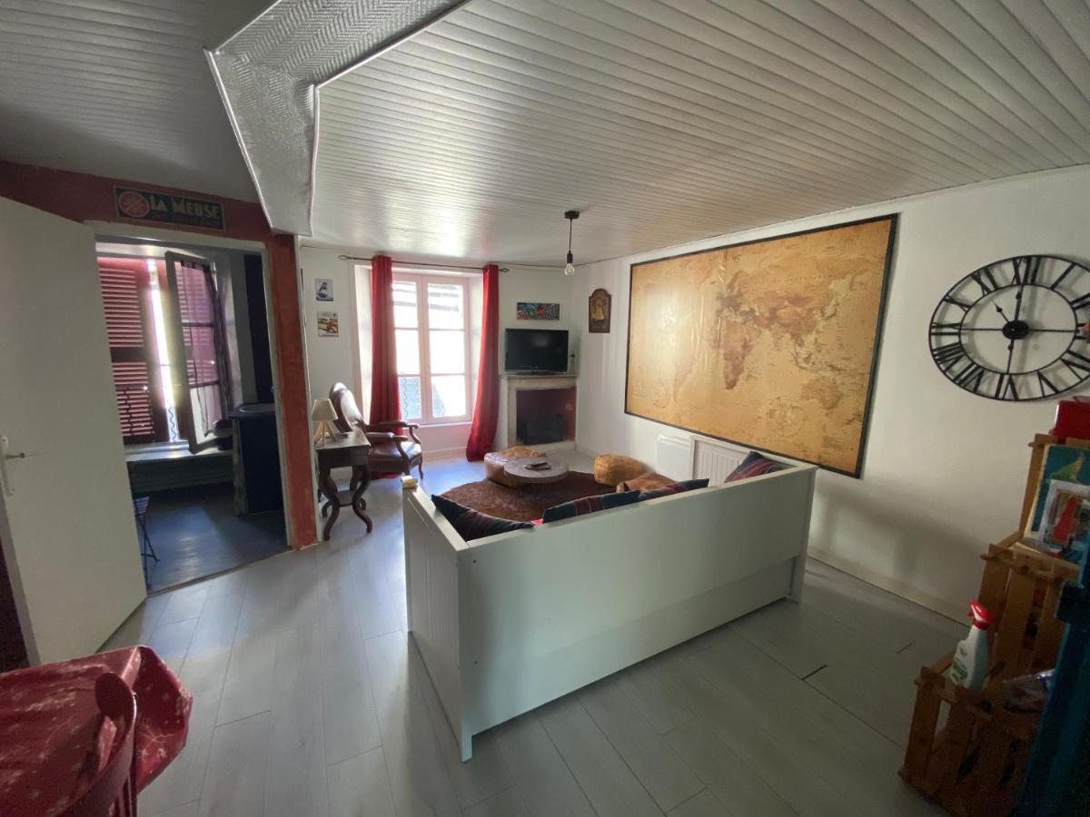 Charmant Appartement Au Coeur Des Volcans D Auvergne ミュラ エクステリア 写真