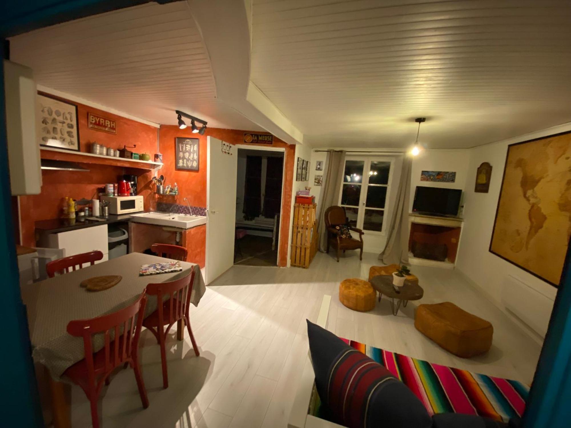 Charmant Appartement Au Coeur Des Volcans D Auvergne ミュラ エクステリア 写真
